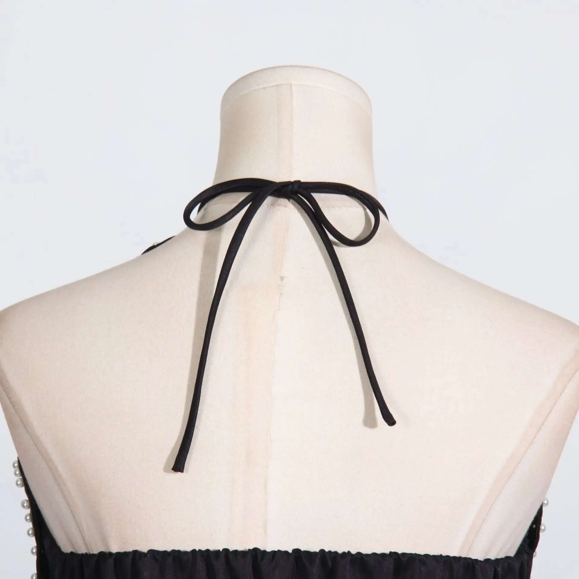 Getspring Women Camis 2024 Spring Summer New Sexy Pearl 3D Wer Sleeveless Backless Black White Vest Fashion Short Ladies Tops