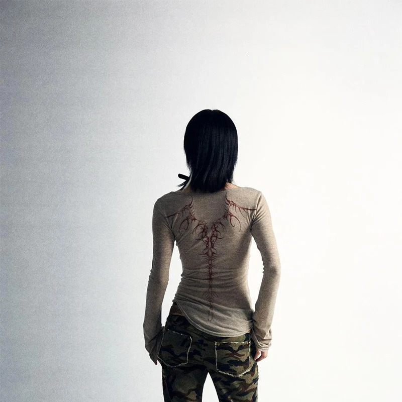 90s Vintage E- Emo Clothes Fires Graphic Print Y2K Grunge T-shirt Women Harajuku Retro Long Sleeve Tee Goth Punk Streetwear 250224