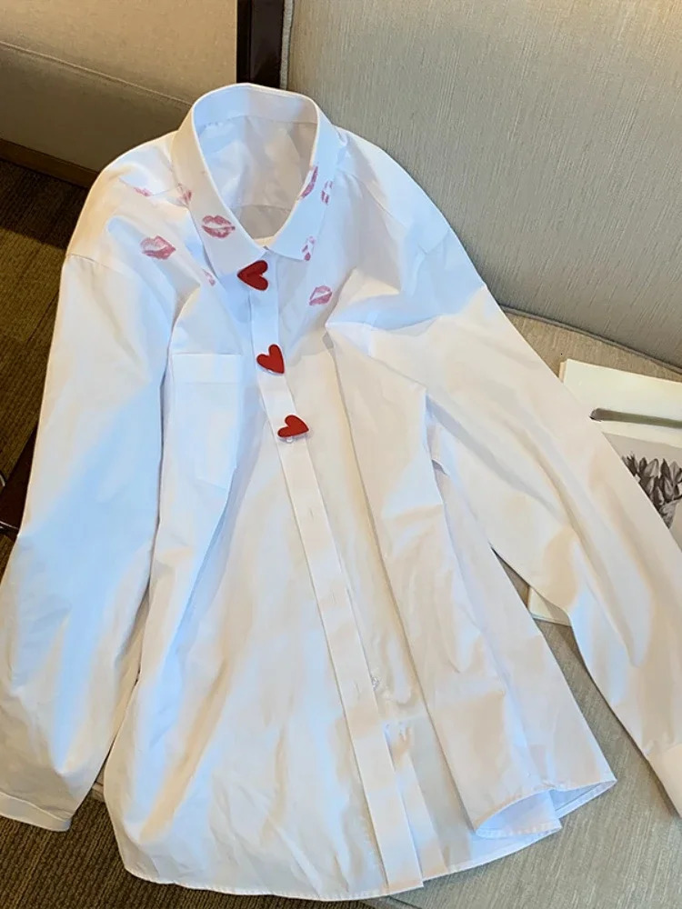 French Style Turn Down Collar Blouse Spring Print Heart Button White Long Sleeve Blusas Harajuku Unisex Loose Lip Shirt Women 250225