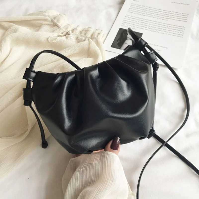 Womens Premium Shoulder Bag New Fashion Niche Design Messenger Bag Female Wild Western Style Female Pleated Bag Mini Cloud Bag Z250225