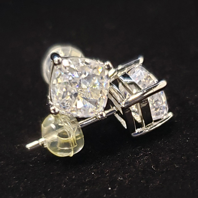2025 Rulalei Brand Top Sell Elegant 925 Sterling Silver Simple Fashion Jewelry Cushion Shape Lab Moissanite Diamond Party Sweet Cut Women Wedding Stud