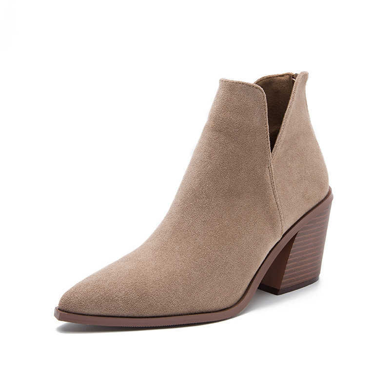 Martin boots women autumn and winter new short skinny boots thick heel pointed fashion women short boots women J250225