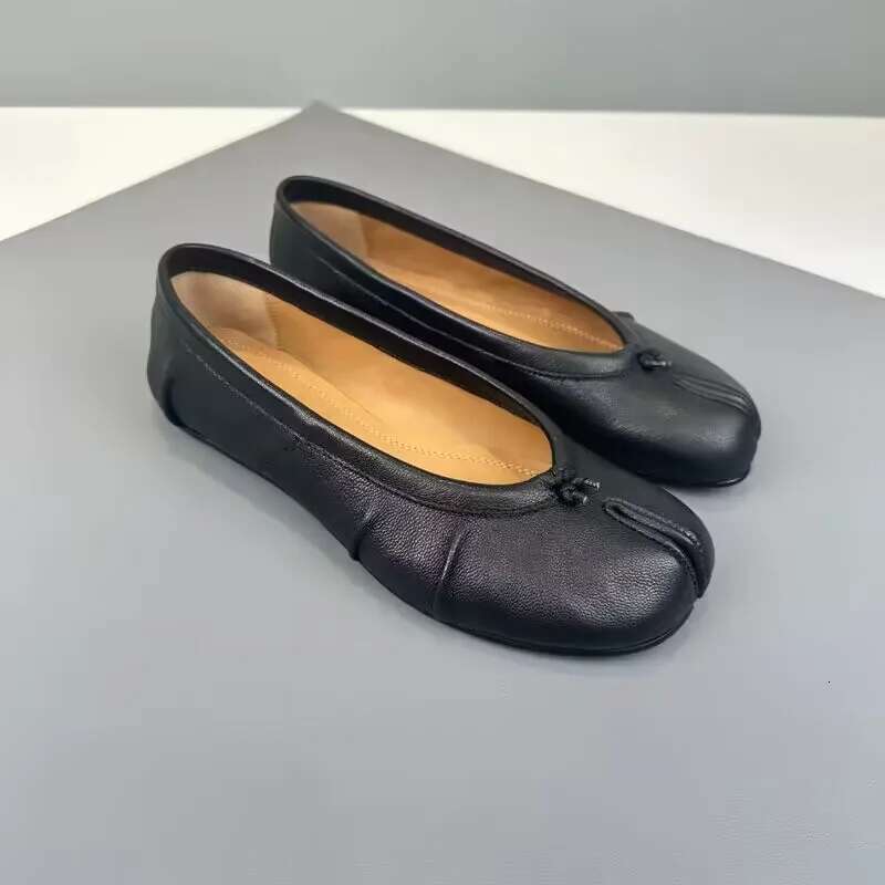 Split Toe Women Ballet Flats Fashion Tabi Shoes Casual Slip-On Loafers Ladies Pleated Leather Espadrilles Atillas Mujer 250312