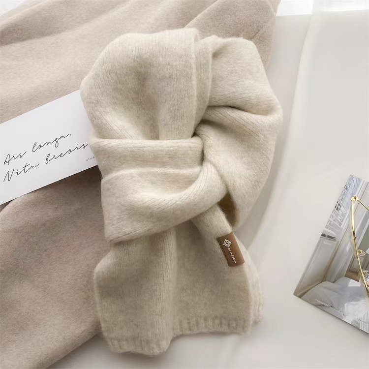 K001 High-end Korean style versatile wool scarf for women in autumn and winter soft and waxy knitted neck scarf 2024 new trend