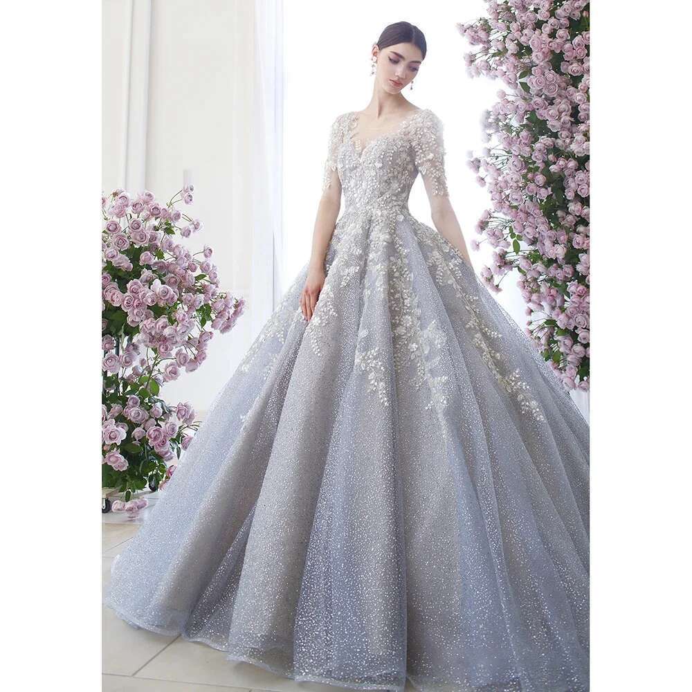 Elegant V-neck Half Sleeves Ball Gown with Appliques Sequins Chic Floor Length Dresses ha the Train Sweep Party Evening Prom Dress