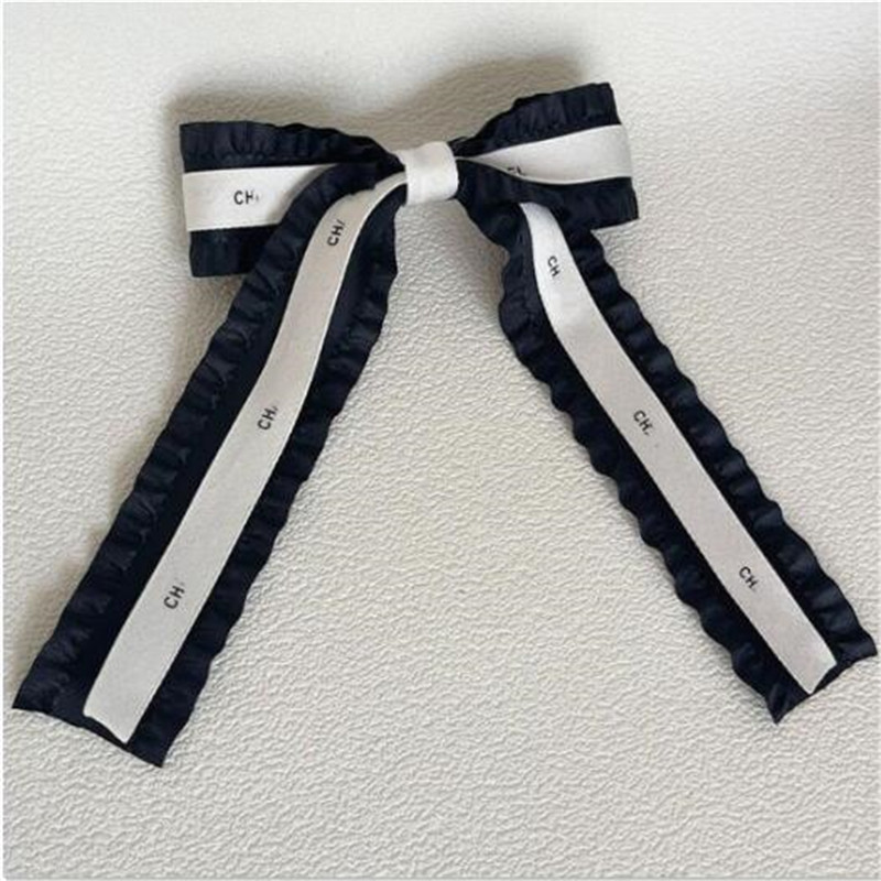 Fashion Luxury Designer Fabric Hair Bow Hairpin for Women Girls Ribbon Hair Clips Black White Bow Top Clip Female Hair Accessories