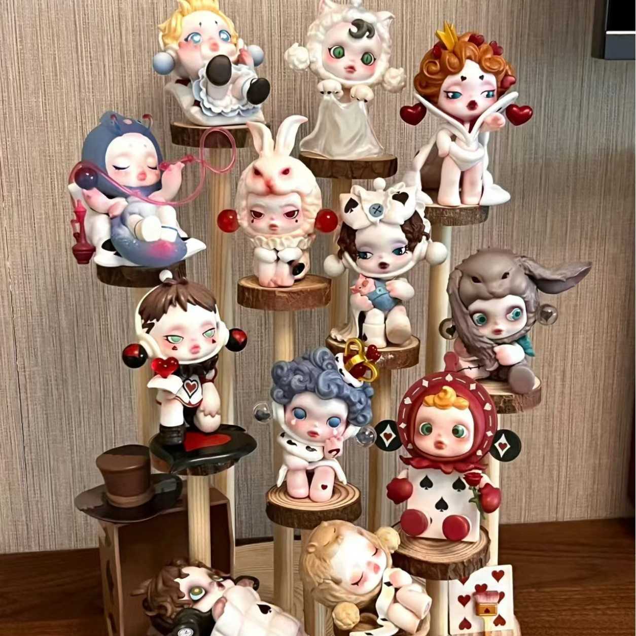 Bubble Mart Domestic Version Blind Box Wonderland Series Handheld Doll Toy Companion Car Ornament Gift Z250225