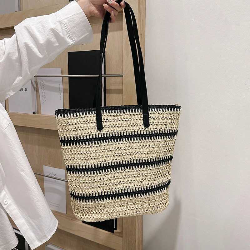 Vintage Straw Rattan Woven Bags Handmade Summer Beach Bags Ladies Large Capacity Shoulder Bag Bohemia Travel Handbags Totes sac