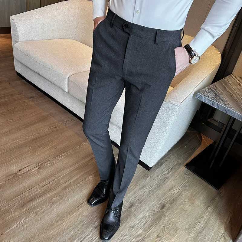 Designer Trousers for Men Solid Color Slim Fit Business Casual Pants Lightweight Dress Pants for Men Sizes 28-44 S25630