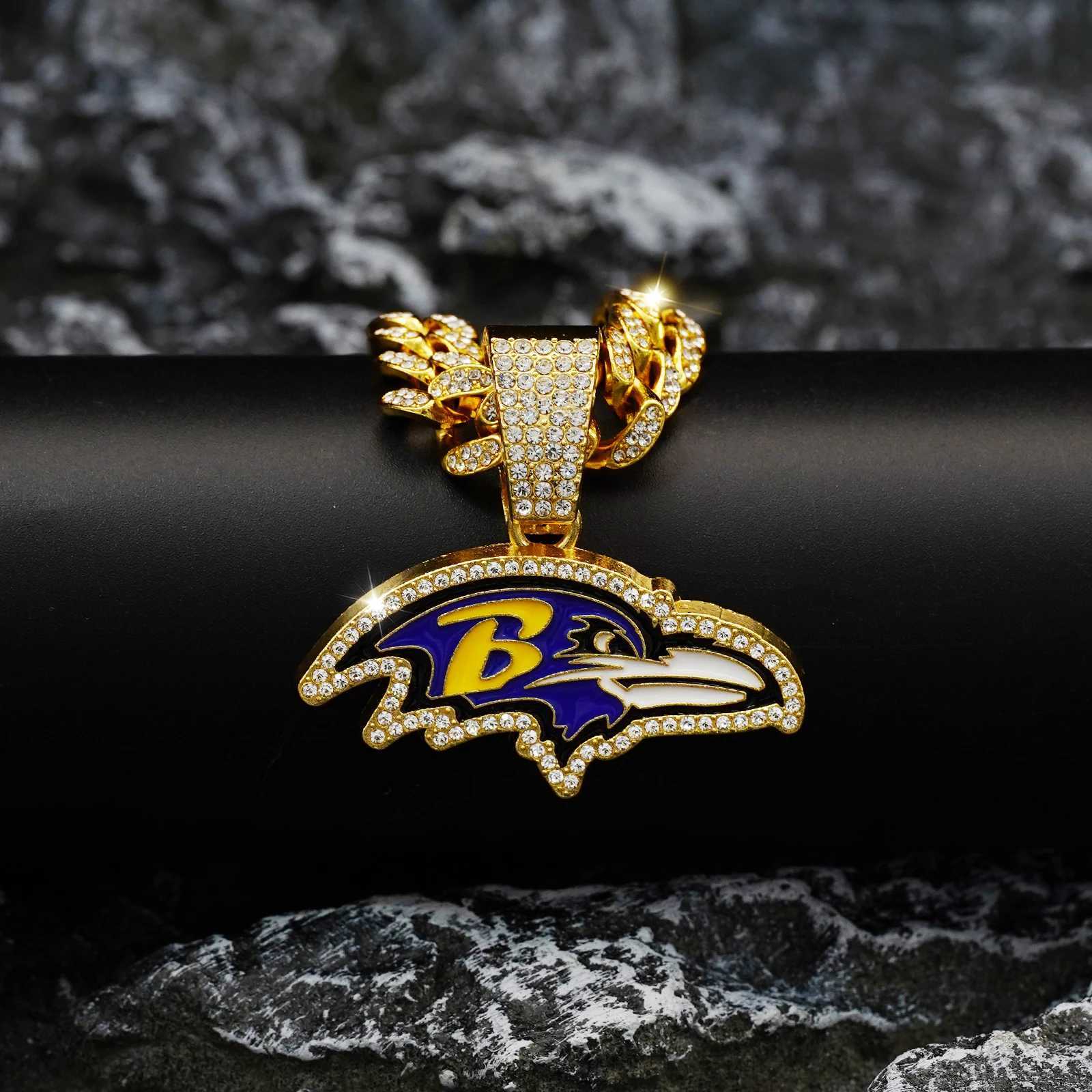 Blue letter B team pendant with shiny chain gold-plated necklace suitable for gemstone wearing X250224