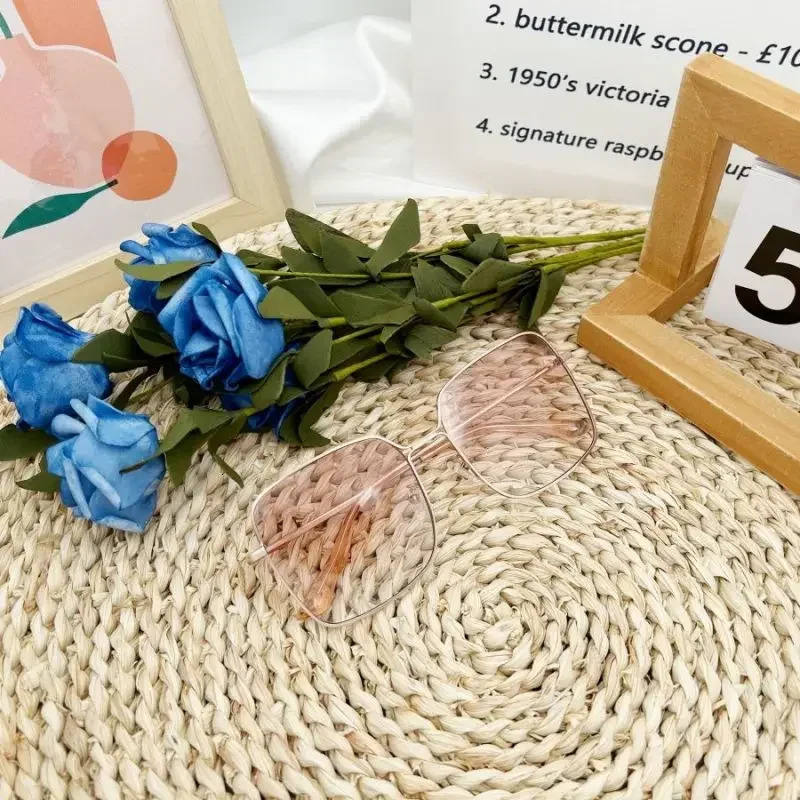 sunglasses fashion classic personality large frame sunglasses gradient color metal full frame anti-ultraviolet glasses 250218