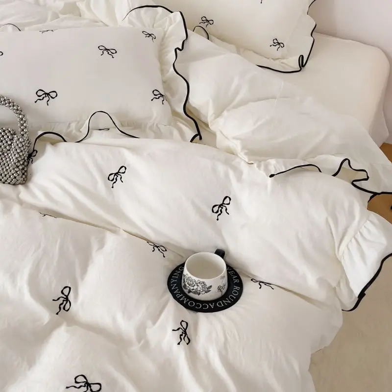 3pcs bow embroidery Bedding set ruffles Duvet Cover Set 1*Duvet Cover 2*Pillowcase Without Corefor bedroom guest room 250222