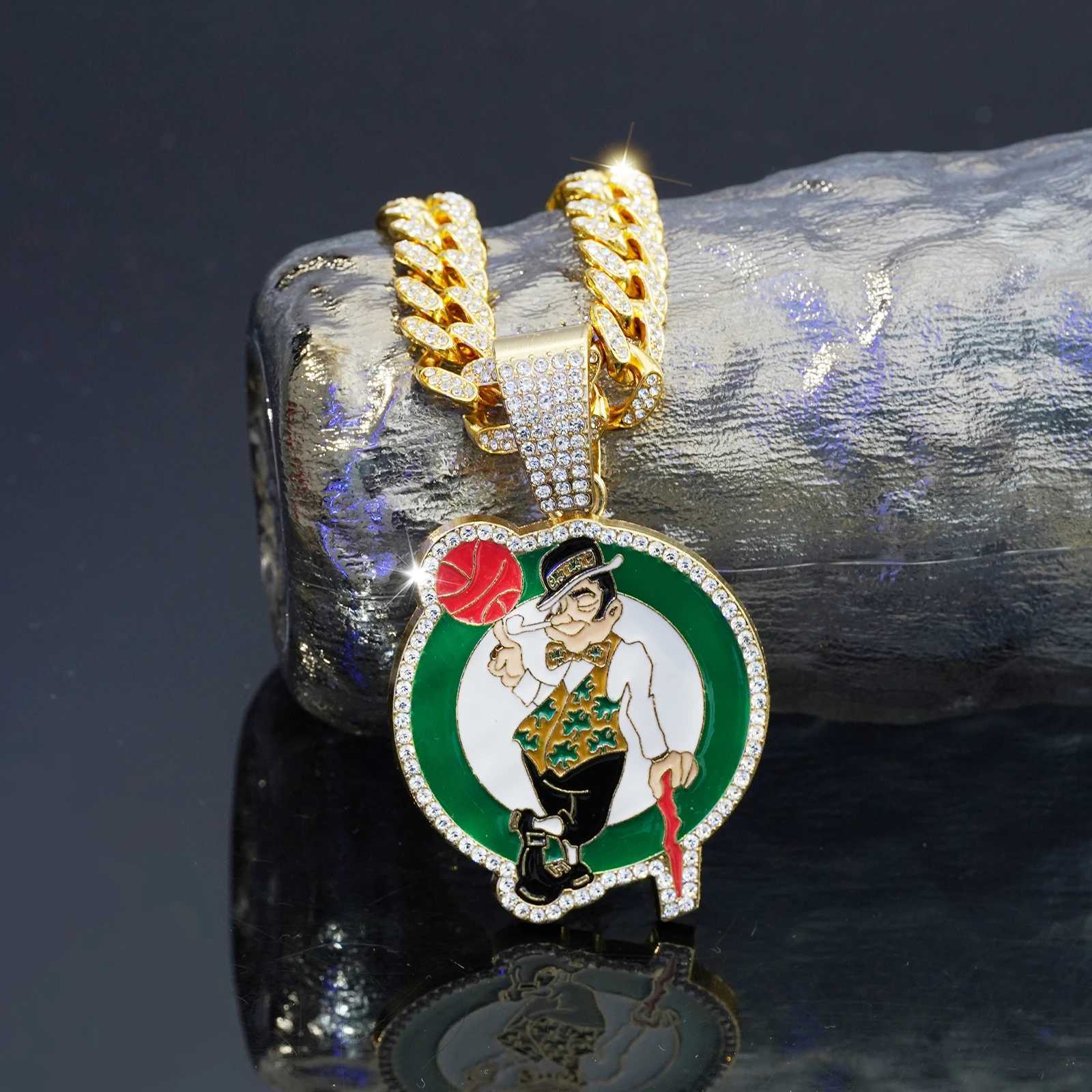 Diamond round pendant cartoon character pinball design 50cm Cuban chain hip-hop jewelry suitable for mens sportswear X250224