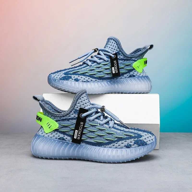 New Young Children Sneakers Boys Girls Coconut Casual Shoes Kids Breathable Flying Knit Trainers Lightweight Sole Running Shoes W250225