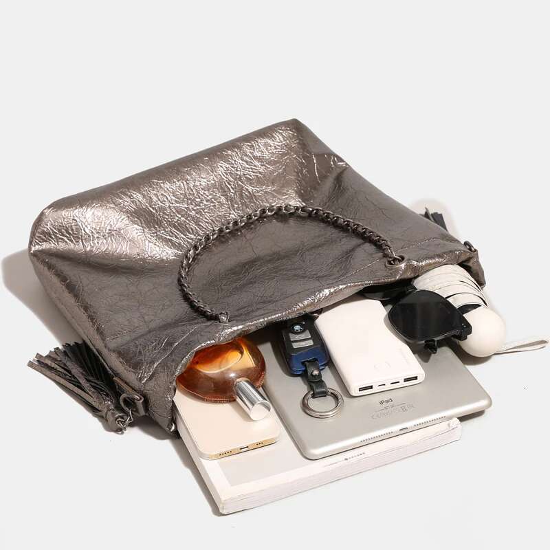 Vintage Slim Bags For Women Designer Handbags And Purses 2023 New In PU Large Capacity Tassel Chain Underarm Shoulder Bag