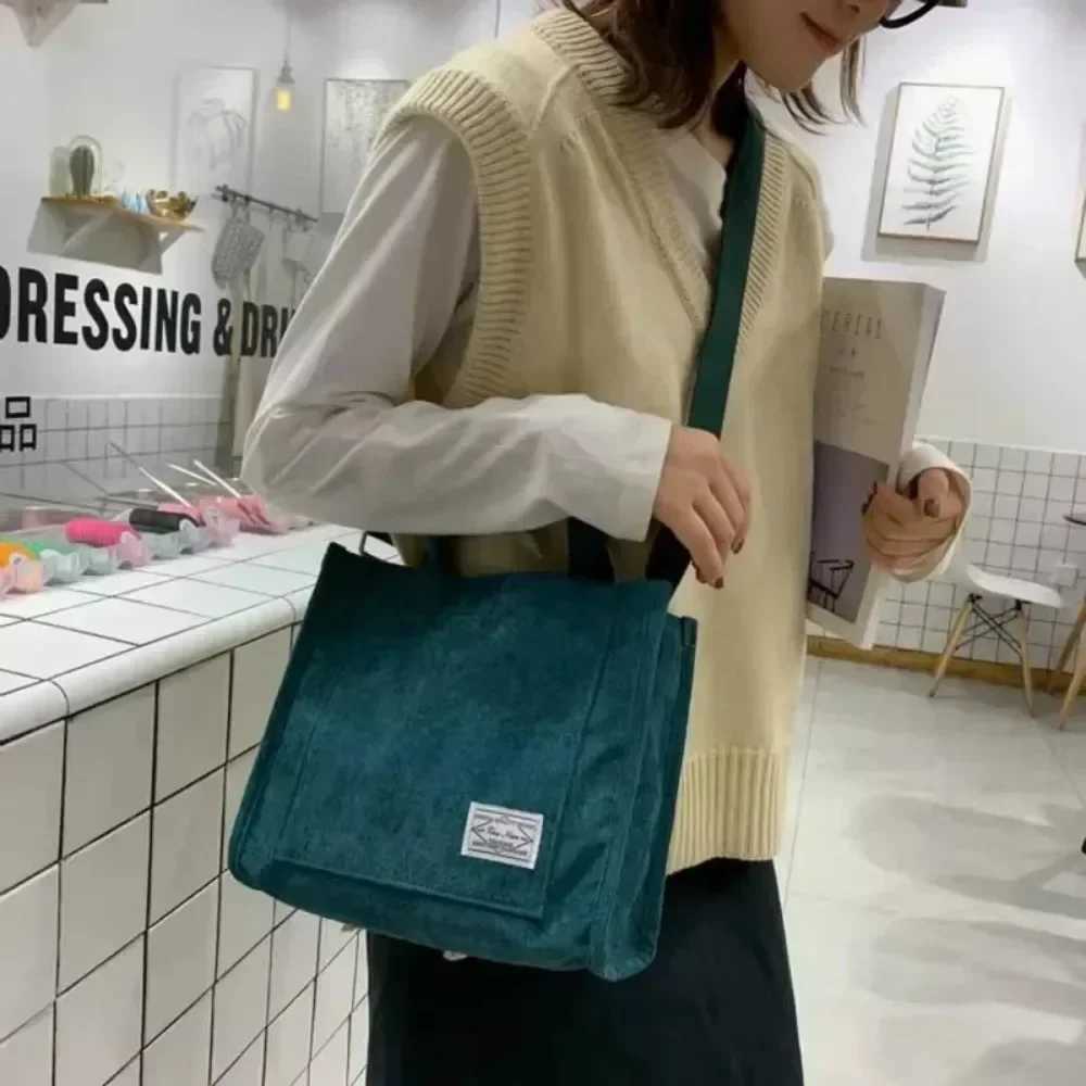 Luxury Designer Handbag Corduroy Ladies Bag 2024 Trend Single Shoulder Bag Solid Color Buckle Messenger Bag Small Square Bag Z250225