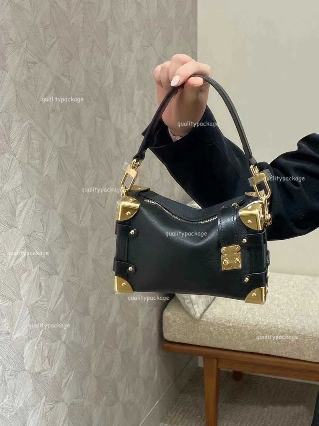 Evening Bags 10A mirror Designer side trunk shoulder bag designer tote large leather travel Bag womens fashion crossbody bags