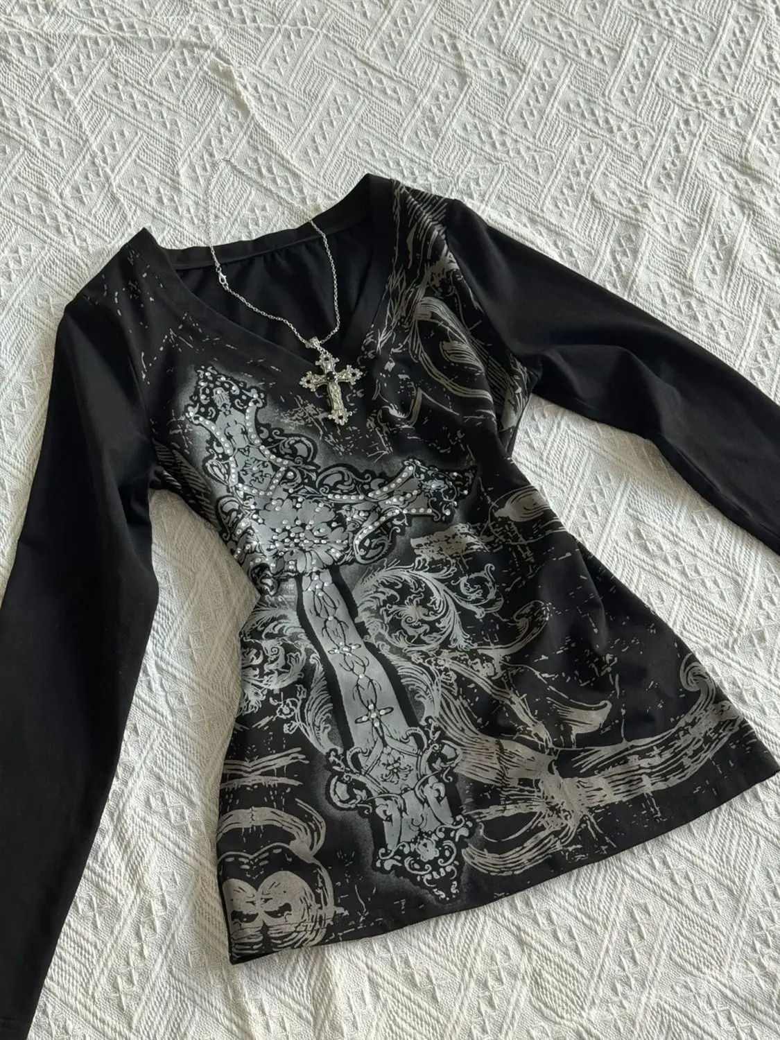 American retro n tie dye black printed T shirt for women in autumn pure cotton V-neck long sleeved T shirt top gothic 250224