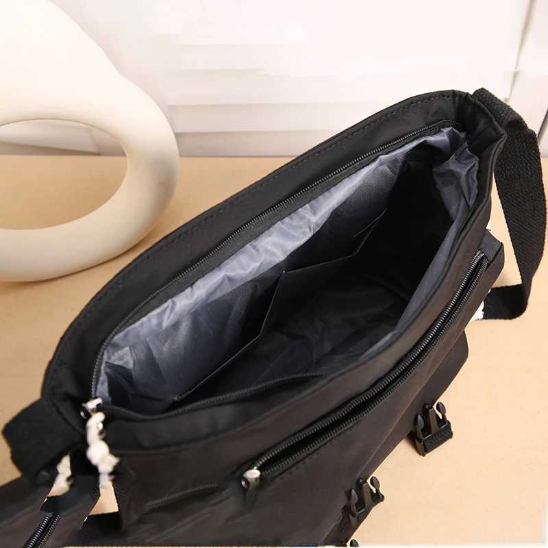 Home>Products>New Handbags>Large Capacity Messenger Bag Z250225