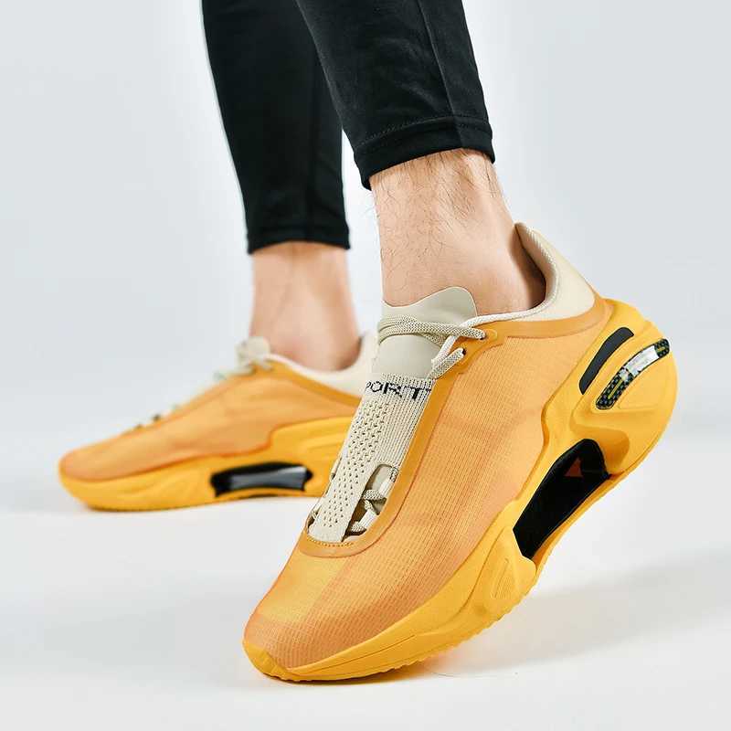 2025 new mens and womens running shoes carbon plate stable support anti slip rebound breathable thick soled sports shoes X250224