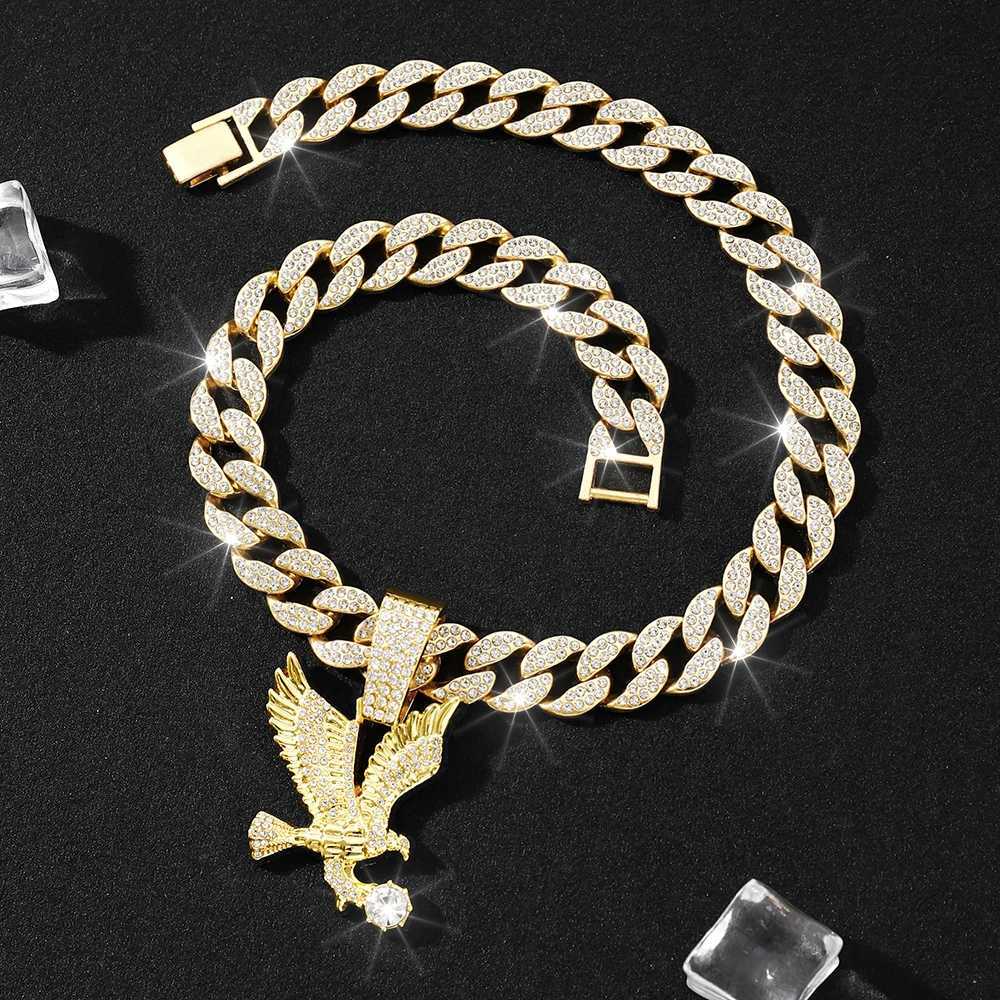 European and new personality wings pendant Cuban necklace mens and wens niche versatile jewelry chain necklace X250224