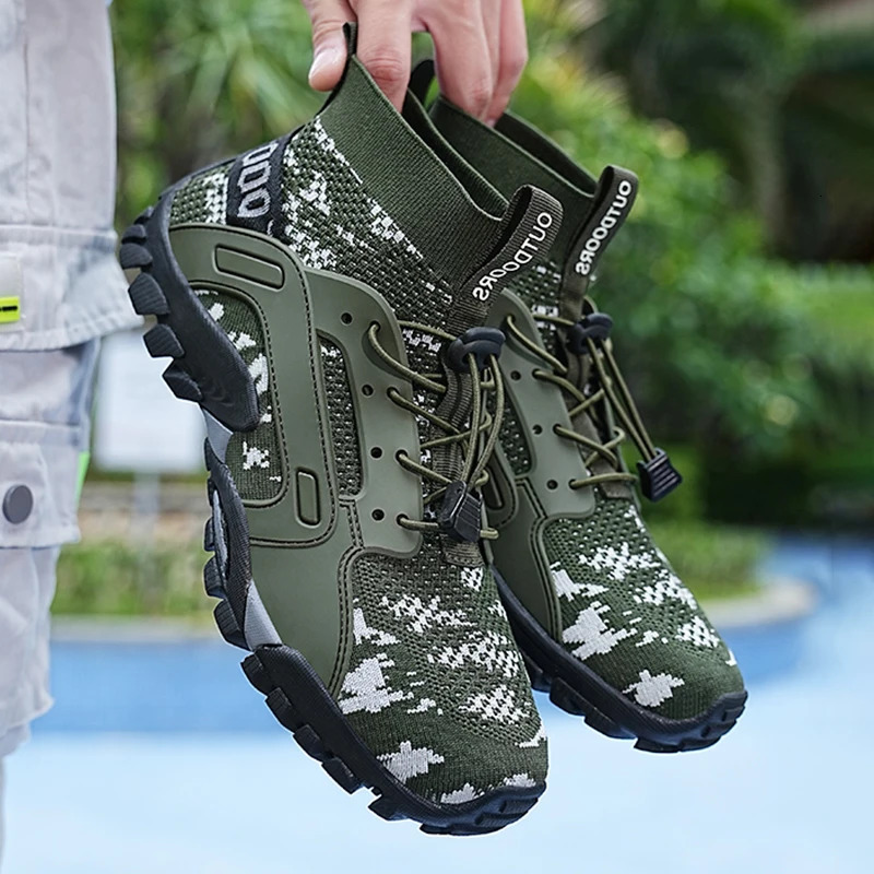 Aqua Shoes Men Quick-Drying Anti-Slip Sneakers Mountain Hiking Swimming Water Shoes Soft Men Casual Sneakers 250222