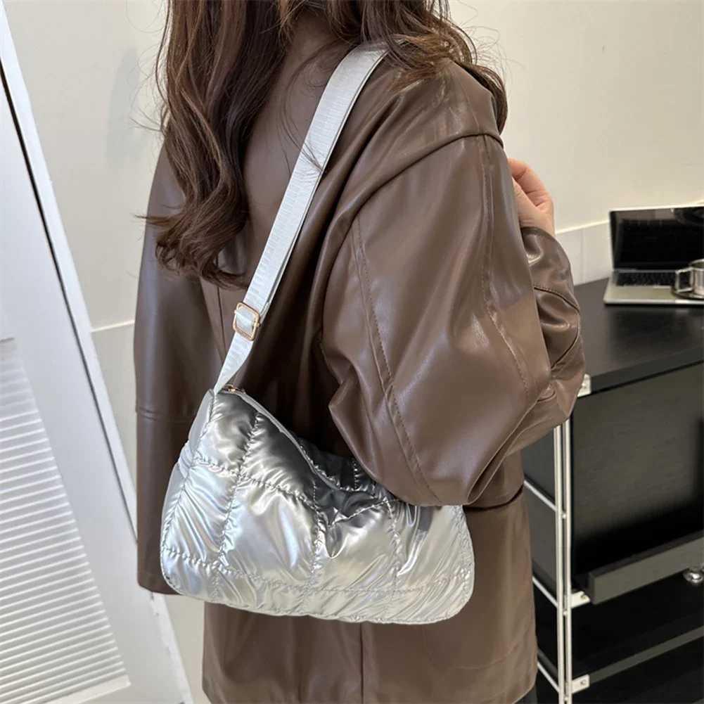 Women Padded Shoulder Bag Solid Color Quilted Shoulder Bag Adjustable Strap Stylish Satchel Bag Large Capacity for Autumn Winter Z250225