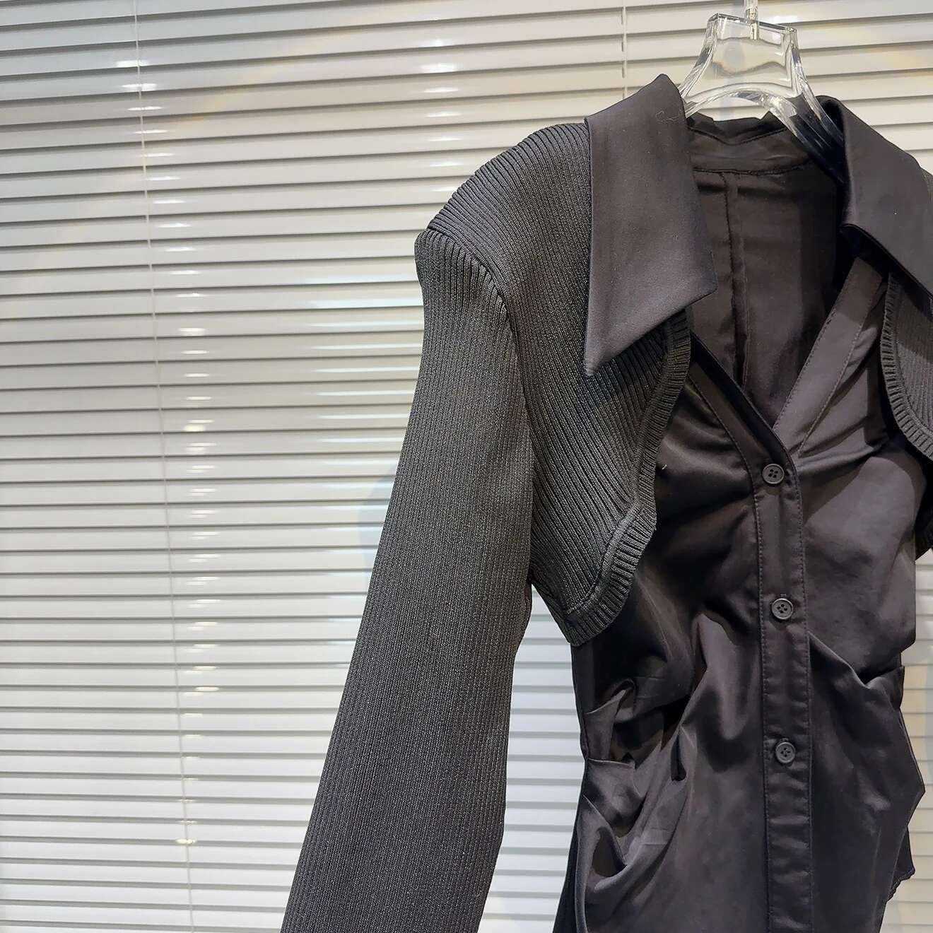 Getspring Women Shirt 2025 Spring Knitted Shawl Spliced Black White Color Matching Fake Two Slim Fit Blouse All Match Ladies Top