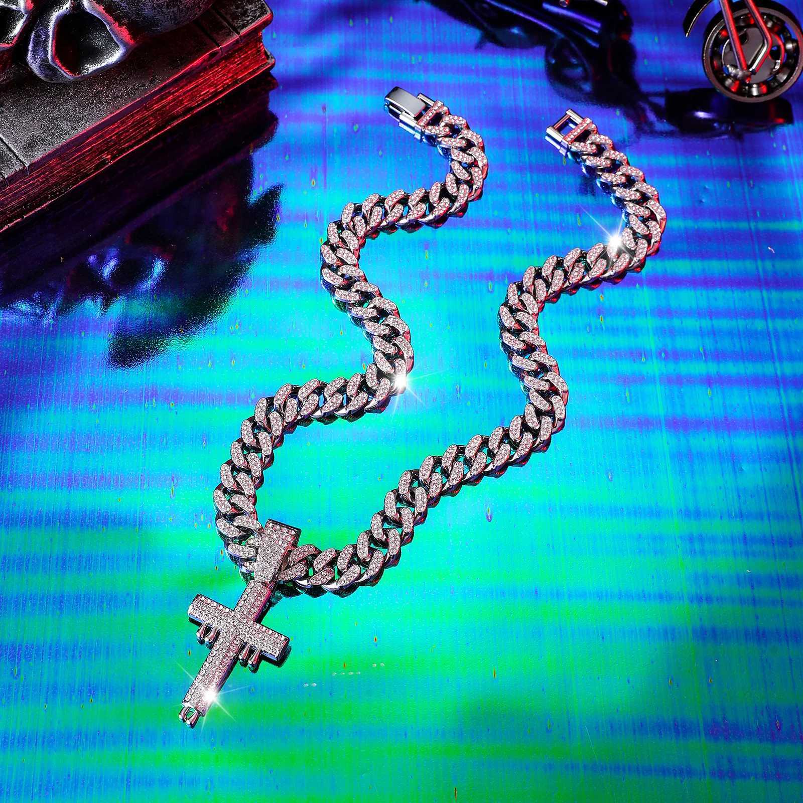 mi Water Drop Cross PendantHip Hop Punk Cuban ChainGifts for Couples and Family X250224