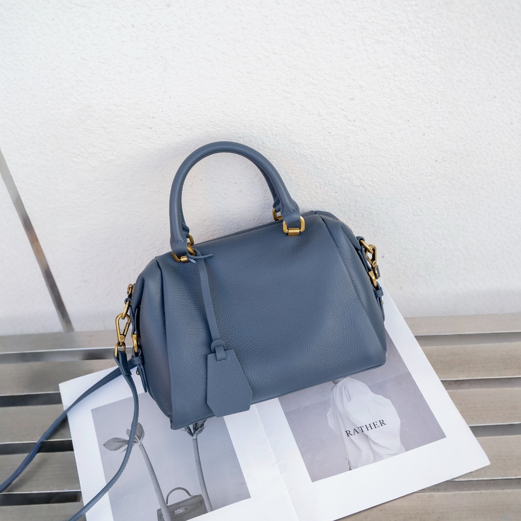 2025 Autumn/winter Genuine Trendy Fashion Head Layer Bull Leather Boston Single Shoulder Handheld Women's Bag