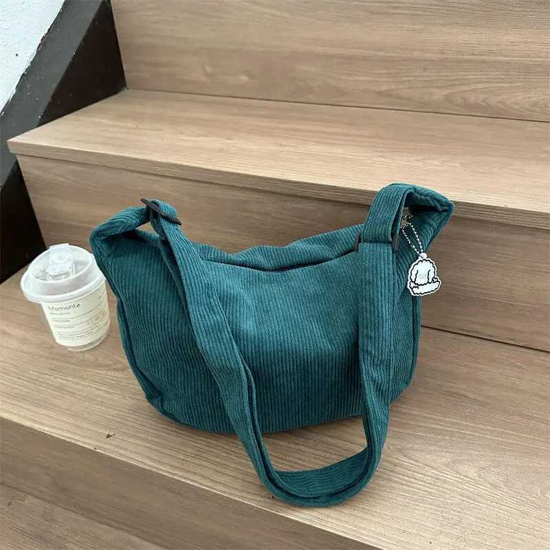 Large Capacity Shoulder Bag Womens Fashion Commuter Messenger Tote Bag Corduroy Simple Dumpling Bag Black Purses and Handbags Z250225