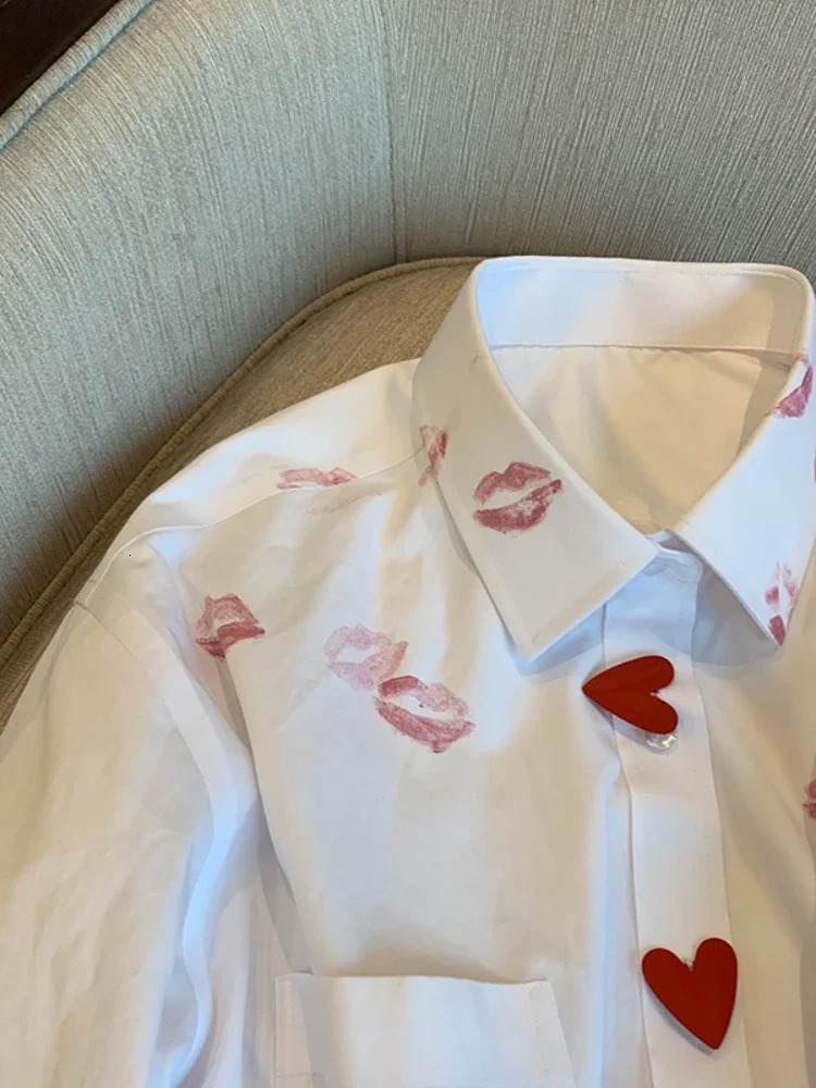 French Style Turn Down Collar Blouse Spring Print Heart Button White Long Sleeve Blusas Harajuku Unisex Loose Lip Shirt Women 250225