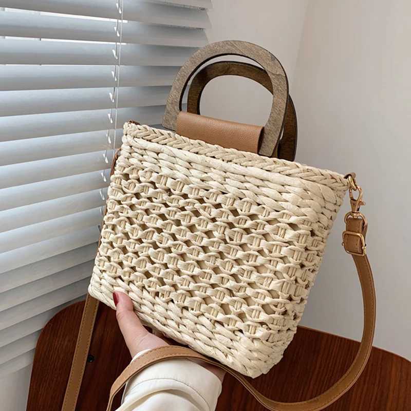 Summer Straw Handbags For Women Handmade Hollow Seaside Beach Bag New Braided Handle Tote Bag Shopping Totes Shoulder Bag Bolsa