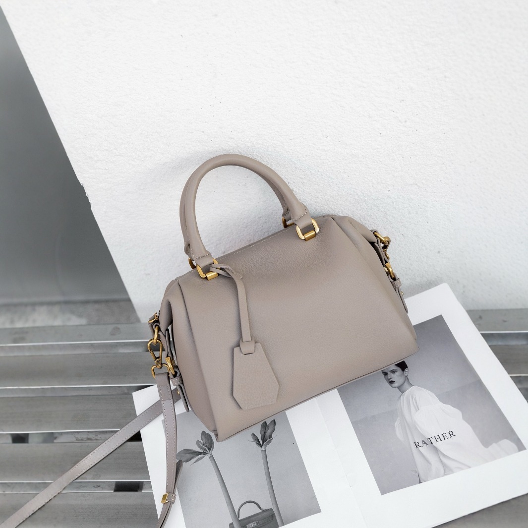 2025 Autumn/winter Genuine Trendy Fashion Head Layer Bull Leather Boston Single Shoulder Handheld Women's Bag