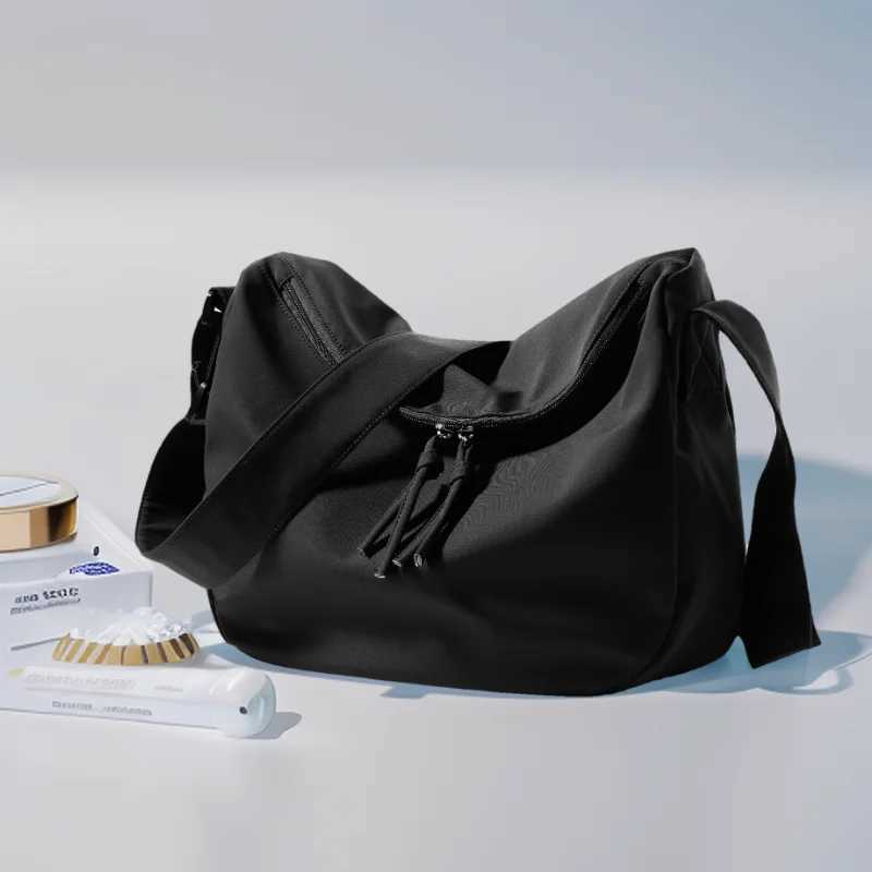 Mens and womens cross bag large capacity lightweight messenger bag unisex travel shoulder bag waterproof outdoor sports bag Z250225