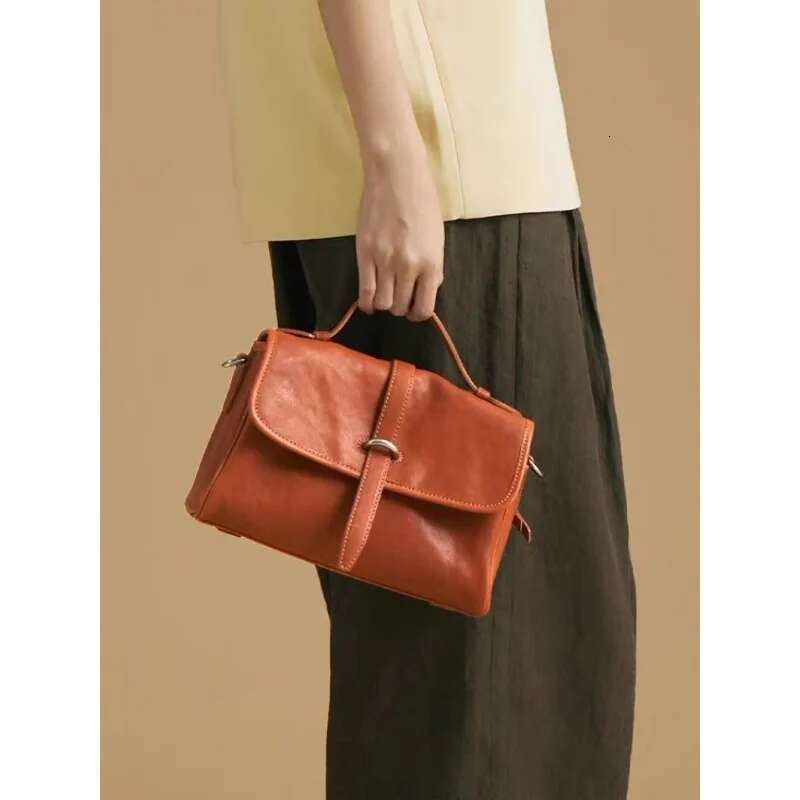 For Women Ladies Designer Handbag Solid Women's Large Capacity Commuting Shoulder Messenger Niche Bag