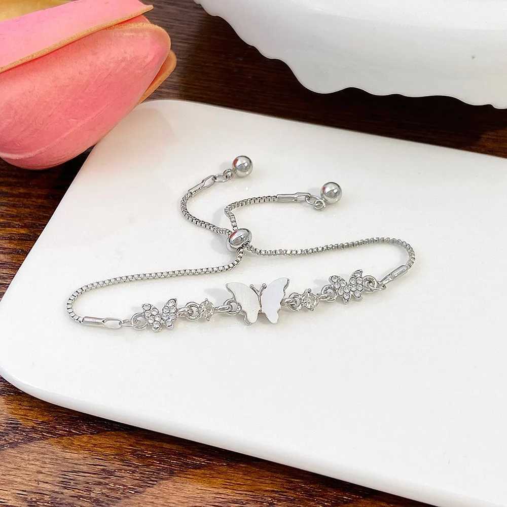 New Arrival Fashion Zircon Butterfly Bracelet for Women Luxury Silver Color Personality Bangle Party Jewelry Accories GiftsXJ250225