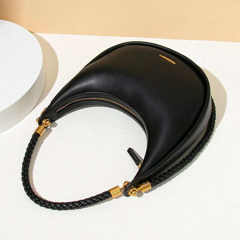 2025 New Designer Versatile Light Niche European And American Black Armpit Hand-Woven Crescent Bag