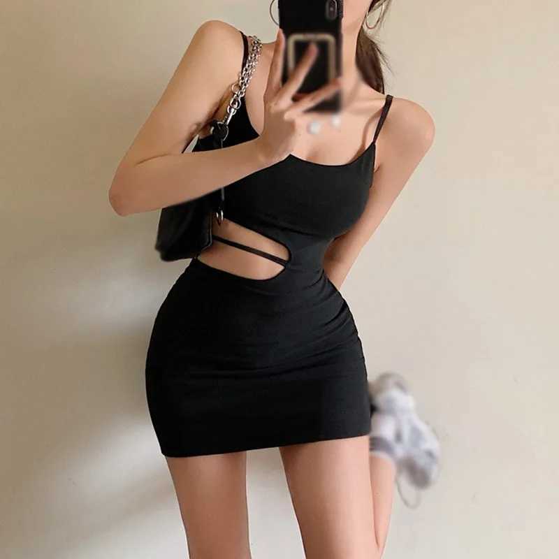 Womens summer solid color side exposed waist ultra-thin fit sexy close fitting dressXJ250224