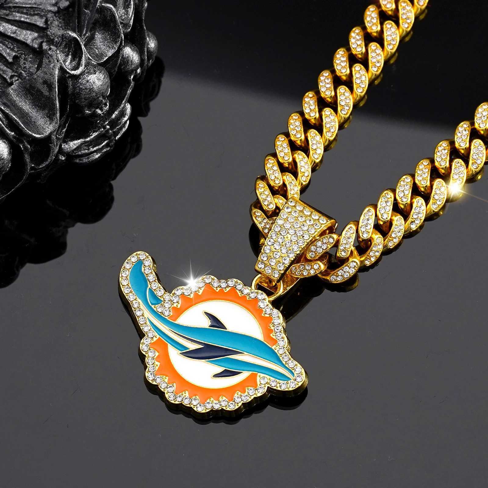 Gilded dolphin pendant with sparkling rhinestones Cuban chain hip-hop jewelry used for gemstone parties X250224