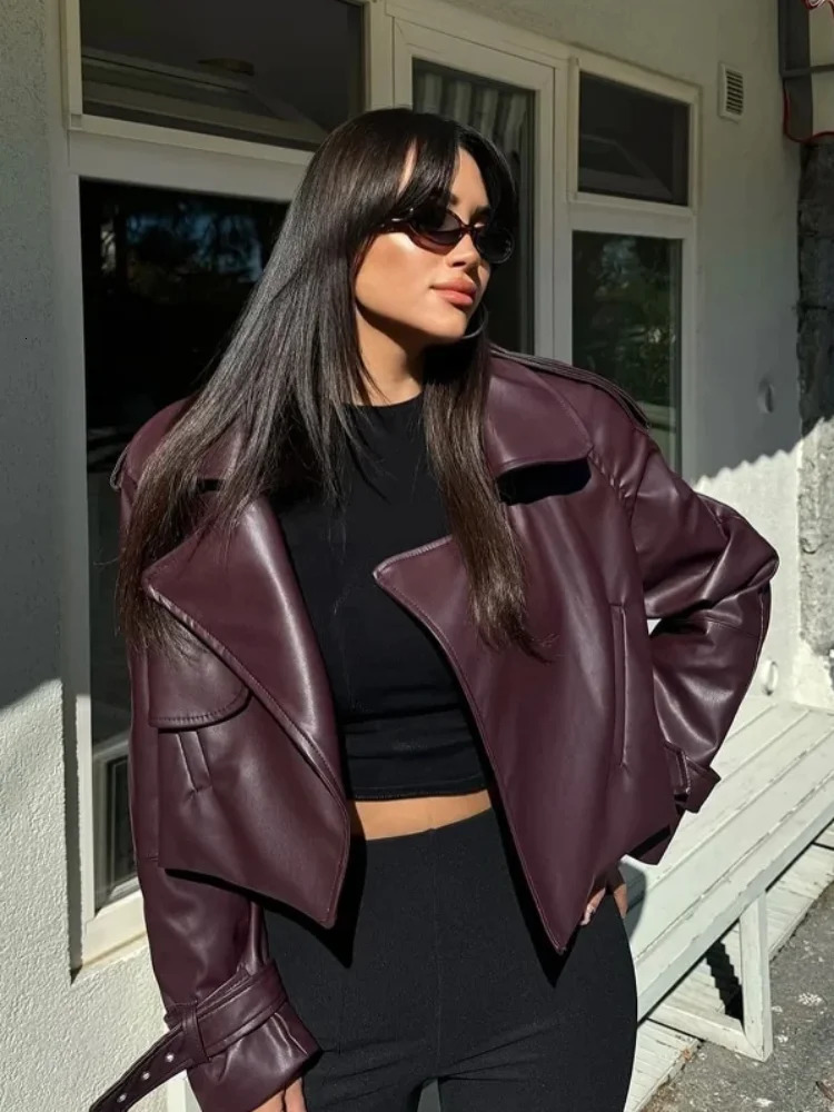 Women Chic Burgundy Irregular Zipper Leather Jacket Elegant Lapel Collar Long Sleeves Coat 2024 Lady Autumn Cool Streetwear 250224