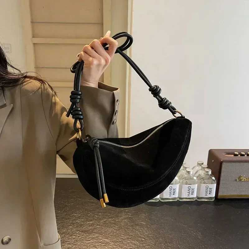 Faux Suede Super Popular Niche Suede Shoulder Bag for Women 2025 Hot Sale Single Crossbody Bags Underarm Dumpling Sweet Bags Z250225