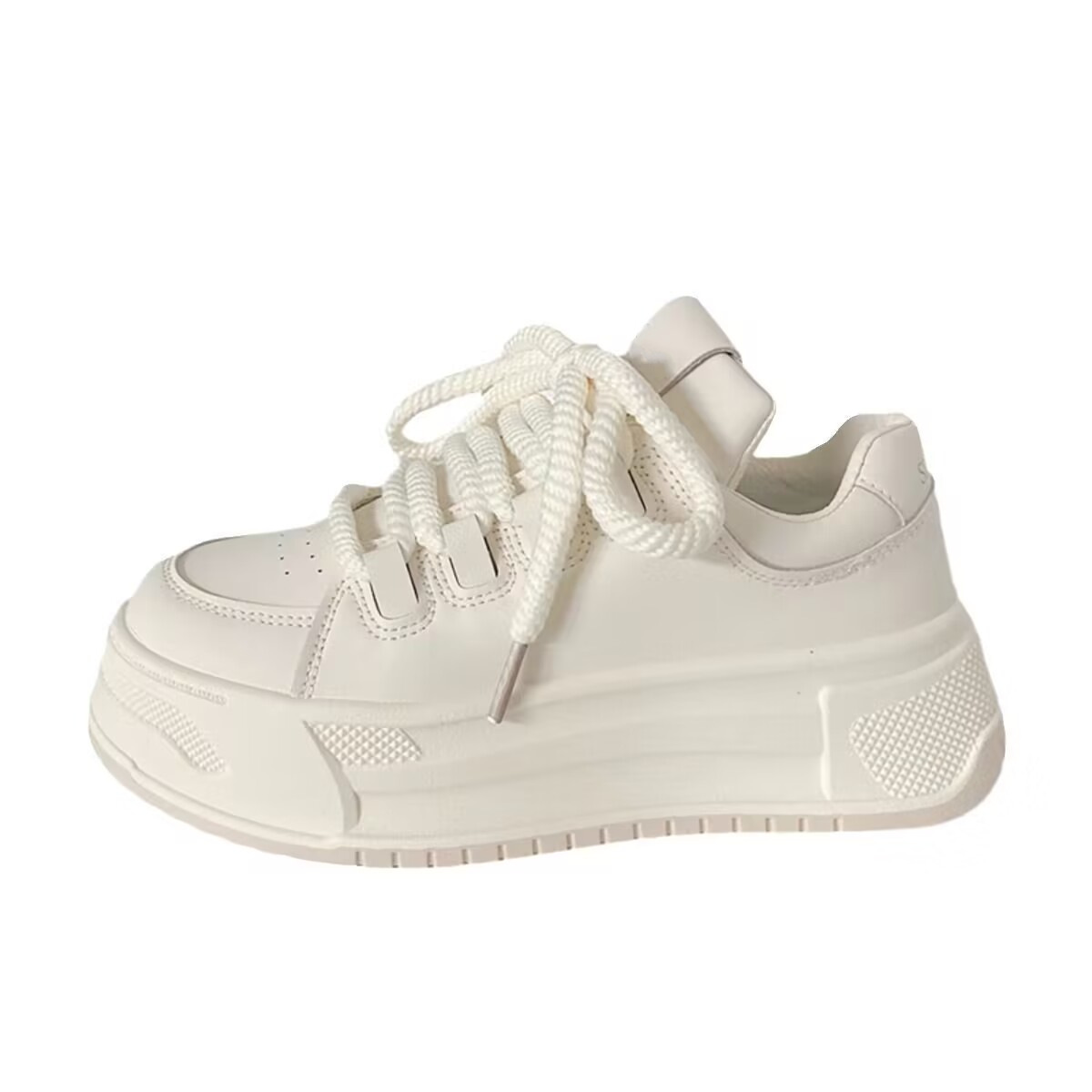 Small white shoes female 2025 spring new thick sole increased Sneaker Match with skirt explosion sports casual board shoes