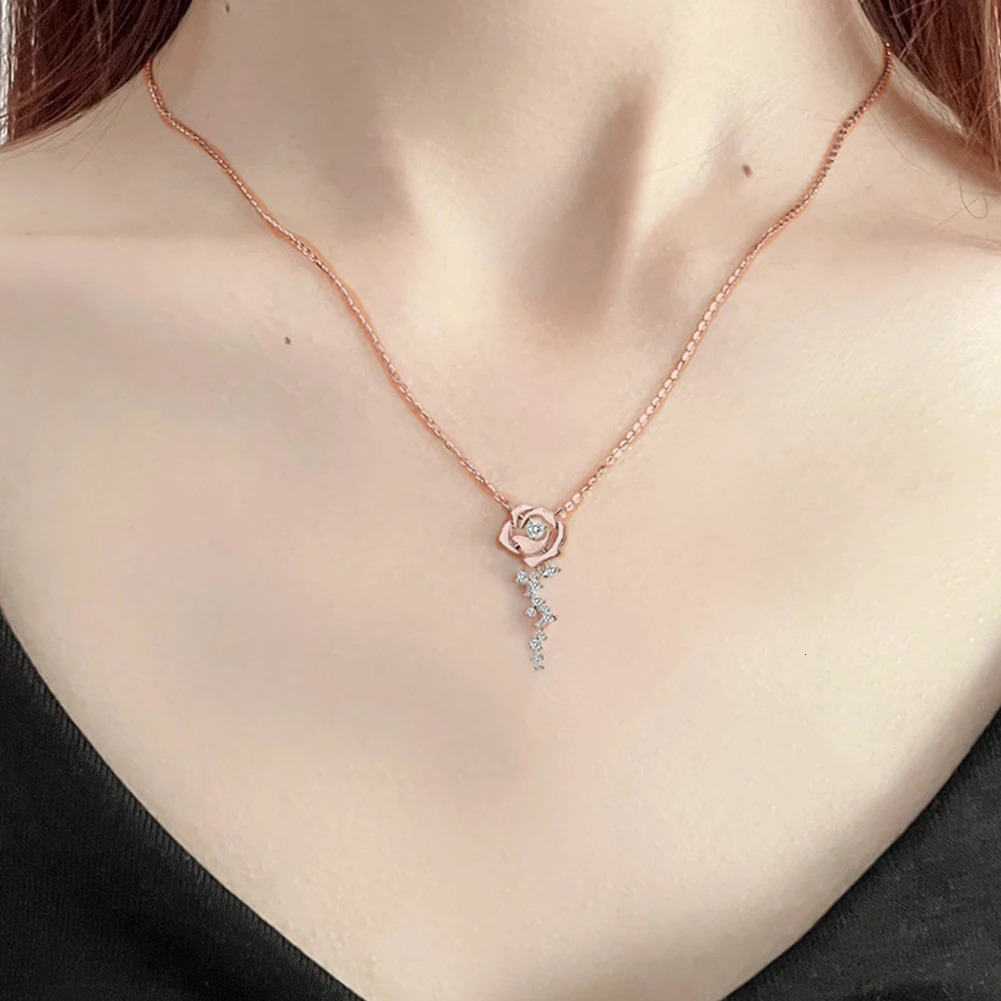 925 Sterling Silver Flower Jewelry Set Rose Gold Plated D Pendant Necklace Stud Earrings Set for Women Wedding Gift 250221