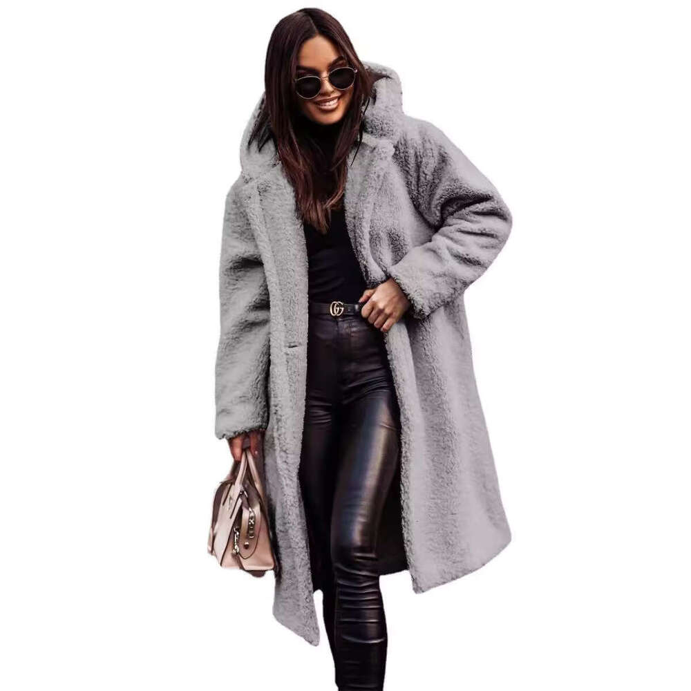 Autumn And Winter Fashionable Long Sleeved Woolen Women's Coat In Clean Color