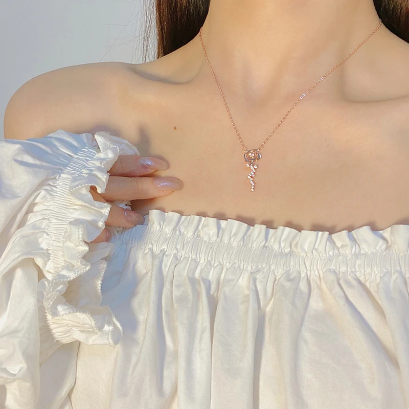 925 Sterling Silver Flower Jewelry Set Rose Gold Plated D Pendant Necklace Stud Earrings Set for Women Wedding Gift 250221