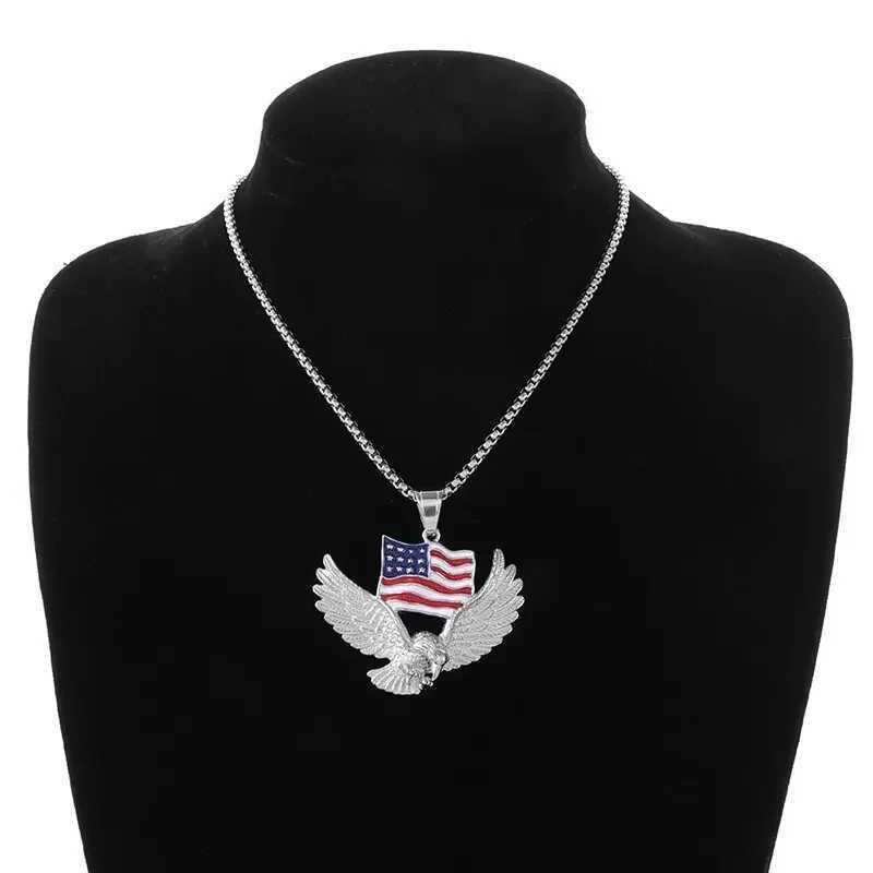 Retro punk pendant national flag necklace mens fashion personality rock music party jewelry X250224