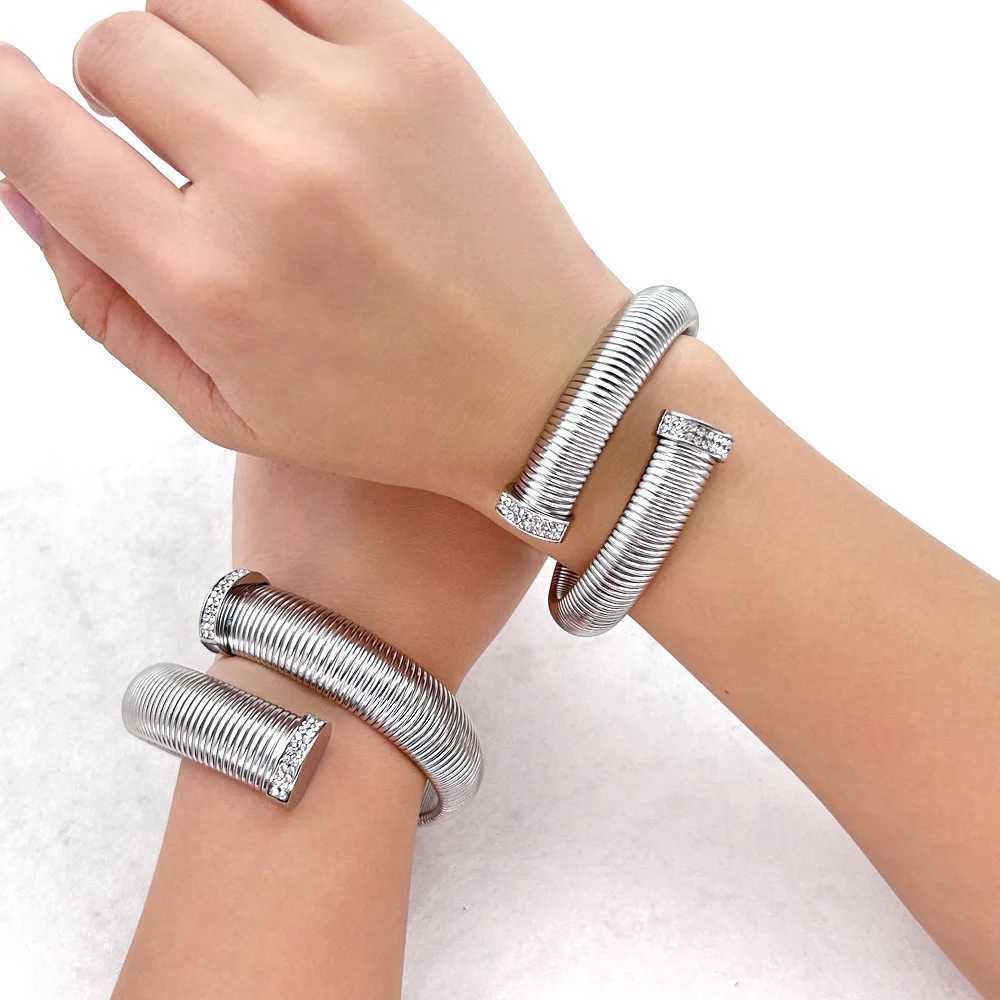 USENSET Exclusive Design Series Stainl Steel Bracelet Women Multi Layer Real Gold Plated Spiral Bangle Hip Hop JewelryXJ250225