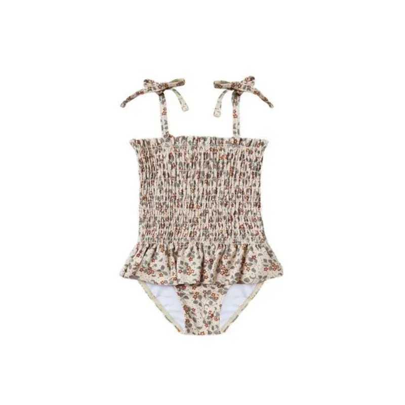 2024 Matching New Girls Beach Hot Spring Vacation Childrens Clothing Style Floral Striped Sling One-Piece Swimsuit Kids Summer X250224