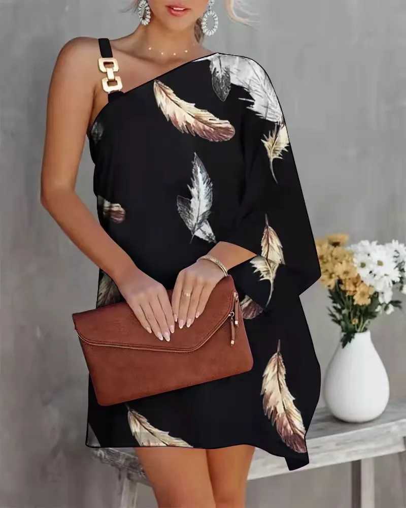 Summer 2024 New European and N Womens Print Sexy Slanting Neck Strapless DressXJ250224